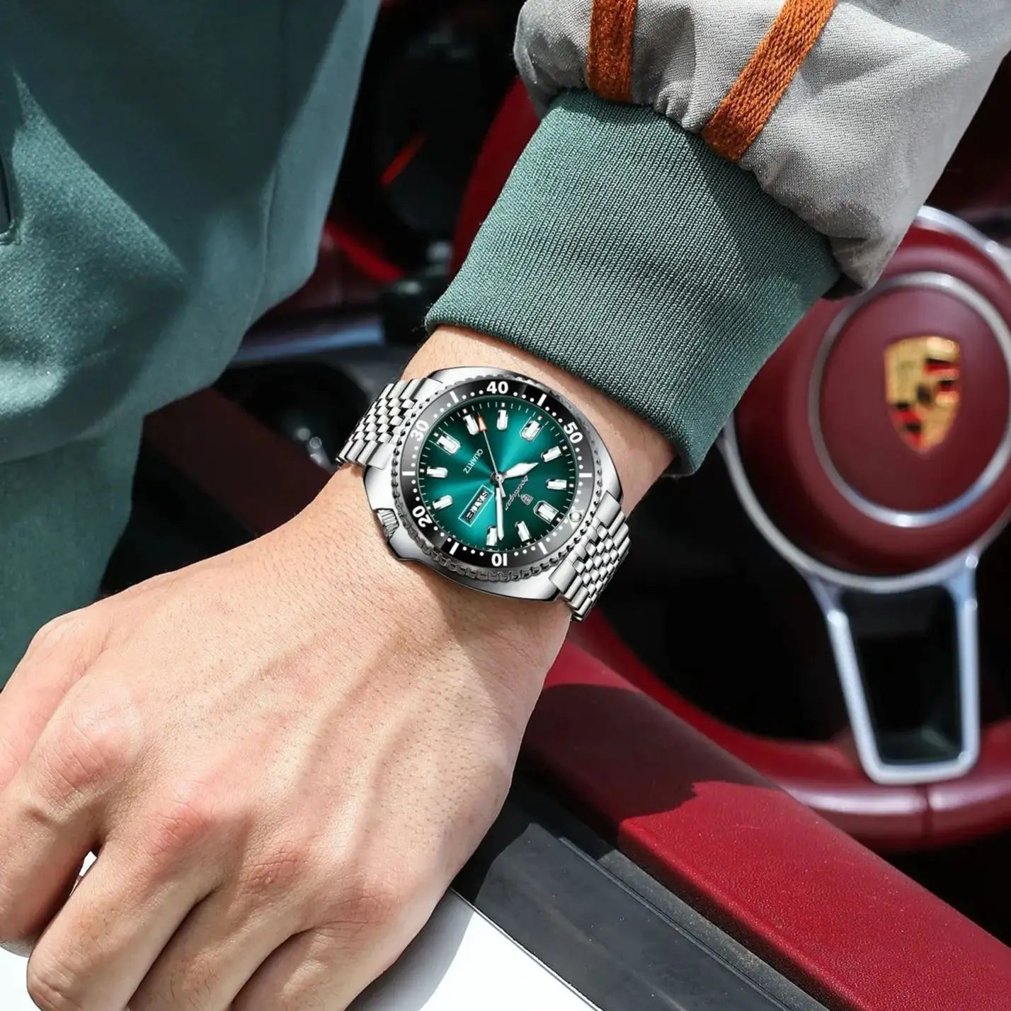 Large Full Calendar Watch – Luminous Dial with Hidden Clasp Bracelet