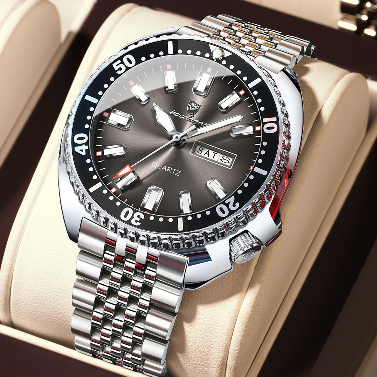 Large Full Calendar Watch – Luminous Numberless Dial with Hidden Clasp Bracelet